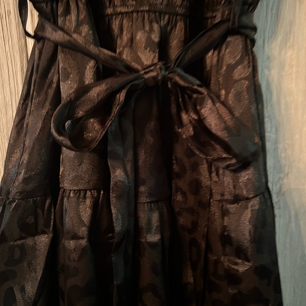 Black Leopard Print Ruffled Dress - Picture 4 of 10